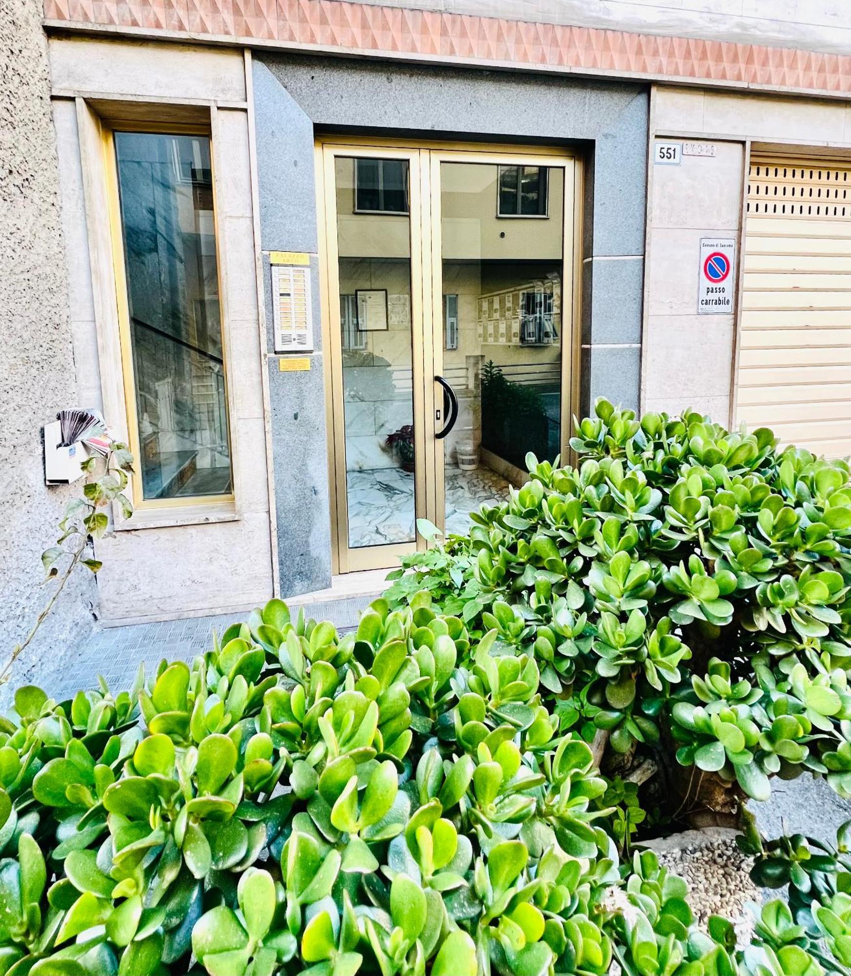 Il Giardino Del Comandante - Trilocale Con Garage Apartment Sanremo Luaran gambar